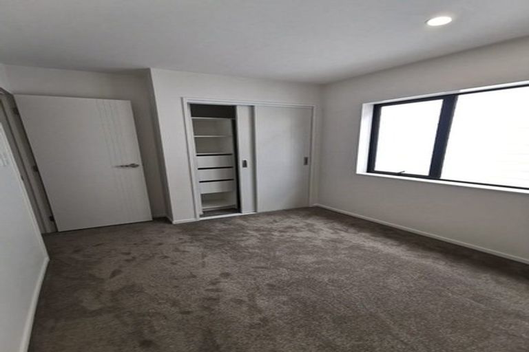 Photo of property in 11a Regency Place, Sunnynook, Auckland, 0632