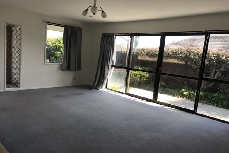Photo of property in 2b Barclay Place, Burwood, Christchurch, 8061