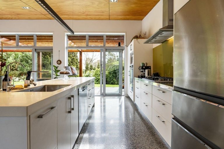 Photo of property in 225 Awai Road, Tarurutangi, New Plymouth, 4372