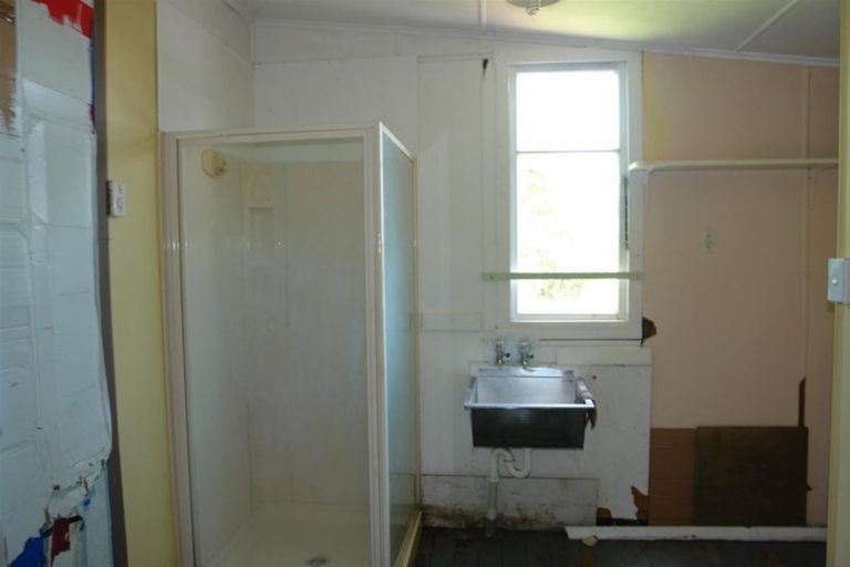 Photo of property in 191 Egmont Street, Patea, 4520