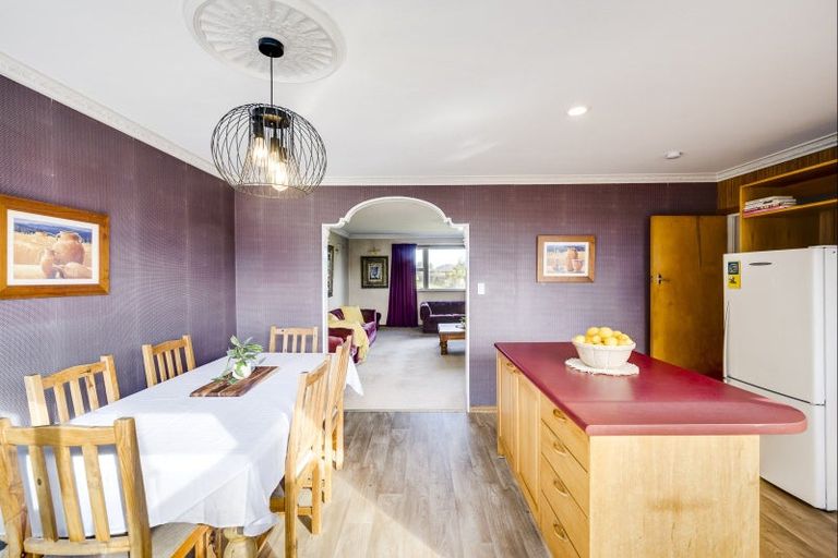 Photo of property in 21 Waterworth Avenue, Onekawa, Napier, 4110