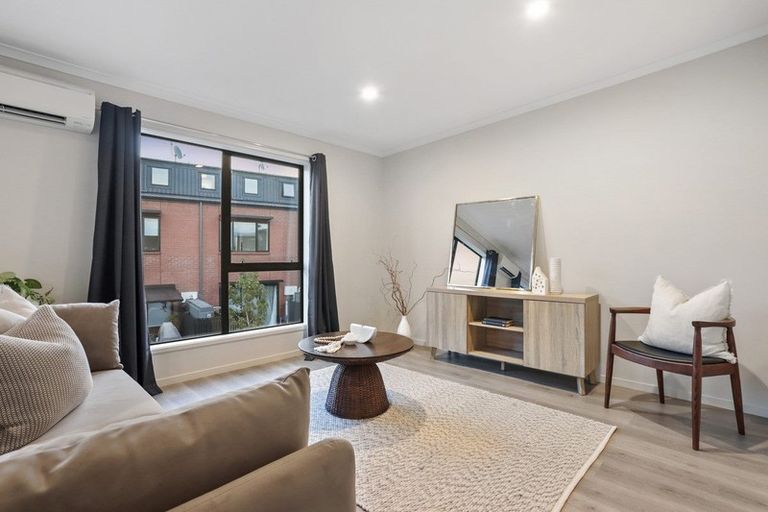 Photo of property in 18 Kerewhenua Crescent, Hobsonville, Auckland, 0616