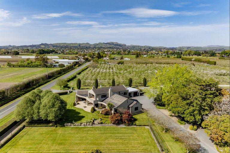 Photo of property in 375 Saint Georges Road, Havelock North, 4130