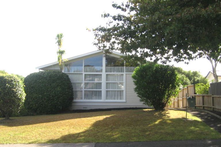 Photo of property in 64 Mcdowell Crescent, Hillcrest, Auckland, 0627