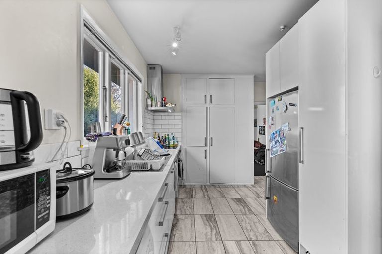 Photo of property in 12 Angela Street, Upper Riccarton, Christchurch, 8041