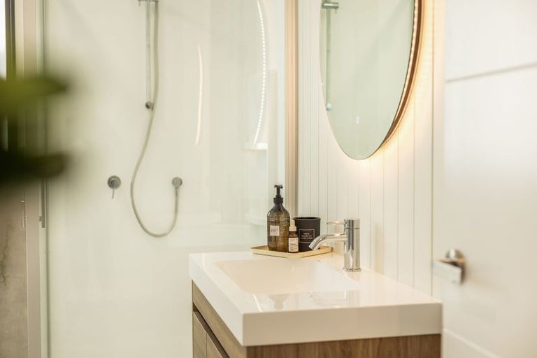 Photo of property in 35 Titoki Road, Waikanae Beach, 5036