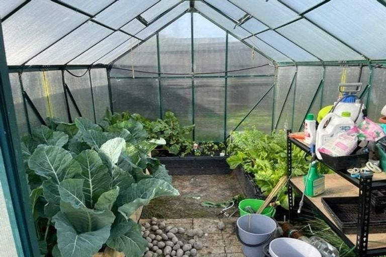 Photo of property in 4 Fearne Drive, Woodend, 7610