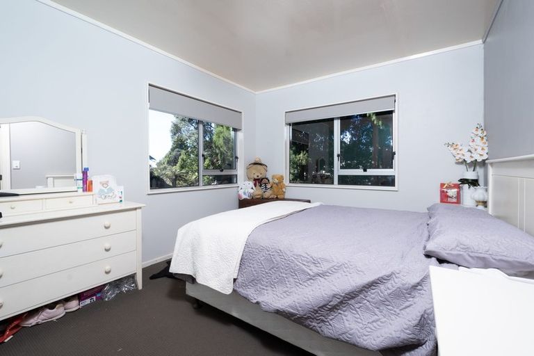 Photo of property in 737 Scenic Drive, Henderson Valley, Auckland, 0612