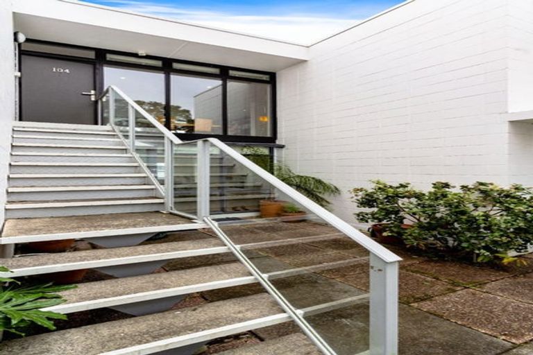 Photo of property in 58/45 Stanley Road, Stanley Point, Auckland, 0624