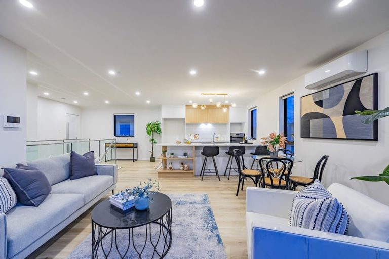 Photo of property in 3c Dawnhaven Drive, Te Atatu Peninsula, Auckland, 0610