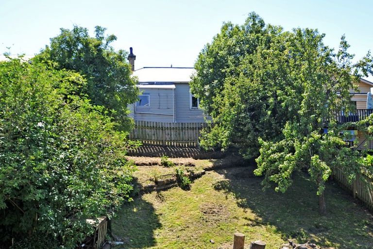 Photo of property in 18 Cochrane Street, Mornington, Dunedin, 9011