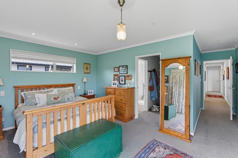 Photo of property in 42 Bronco Drive, Aidanfield, Christchurch, 8025