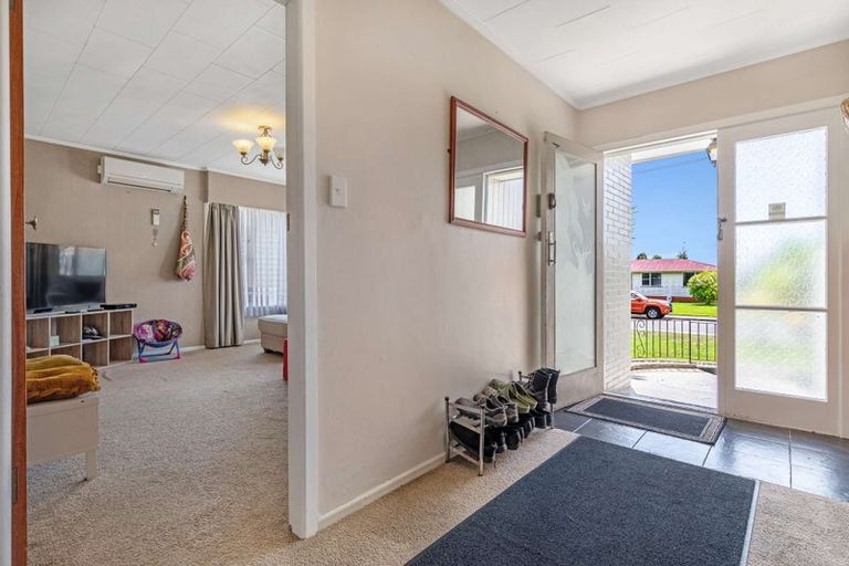 Photo of property in 8 Martin Street, Utuhina, Rotorua, 3015
