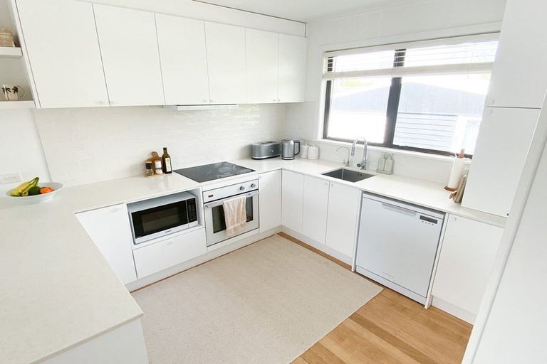 Photo of property in 18 Gordon Road, Mount Maunganui, 3116