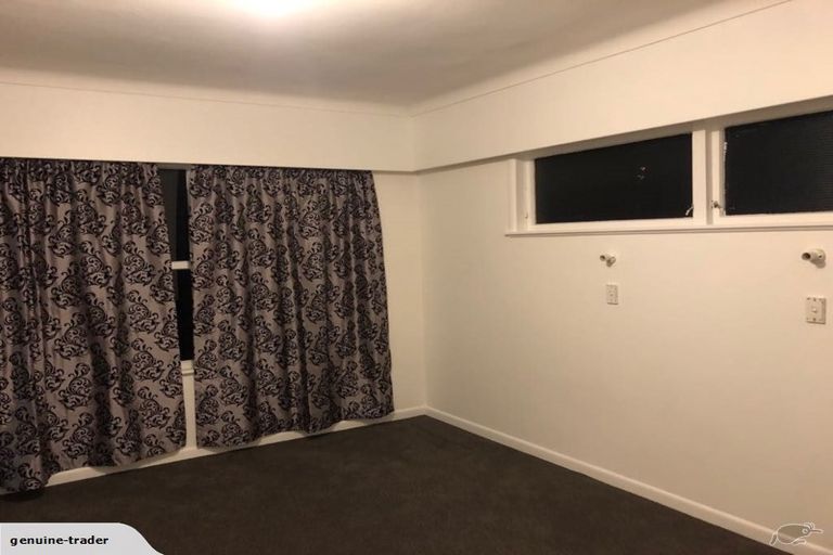 Photo of property in 230c Pakuranga Road, Pakuranga Heights, Auckland, 2010