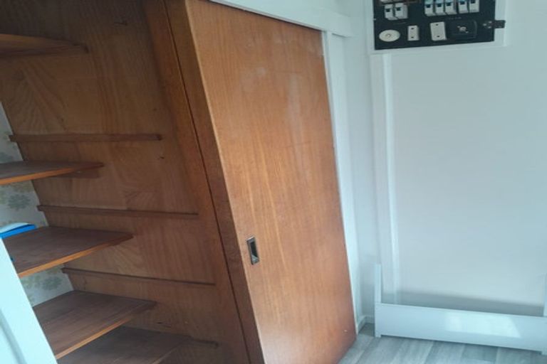 Photo of property in 1/2 Northwick Place, Hillcrest, Auckland, 0627