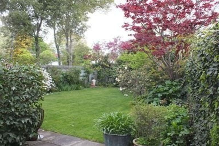 Photo of property in 7 Girvan Street, Fendalton, Christchurch, 8041