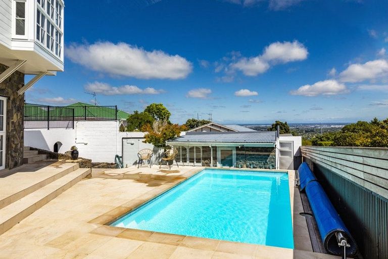 Photo of property in 81a Dyers Pass Road, Cashmere, Christchurch, 8022