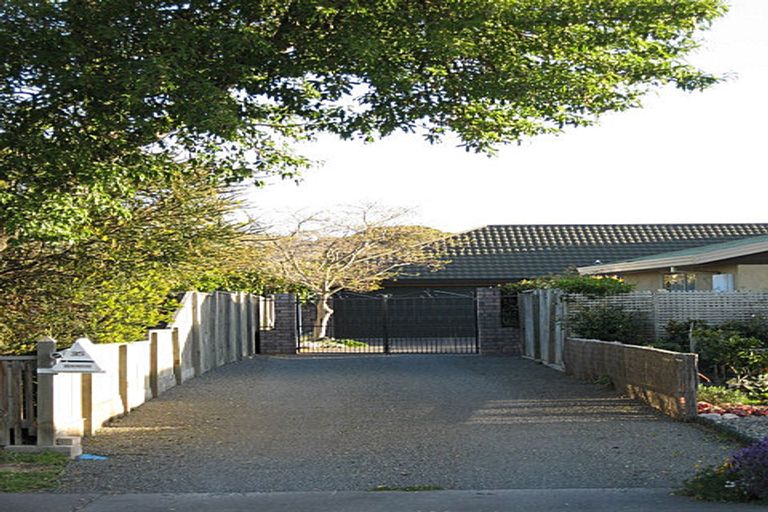 Photo of property in 35 Karina Crescent, Redwoodtown, Blenheim, 7201