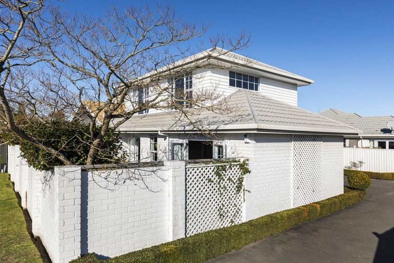 Photo of property in 87 Peverel Street, Riccarton, Christchurch, 8041