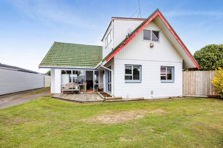 Photo of property in 13 Green Lane, Hawera, 4610