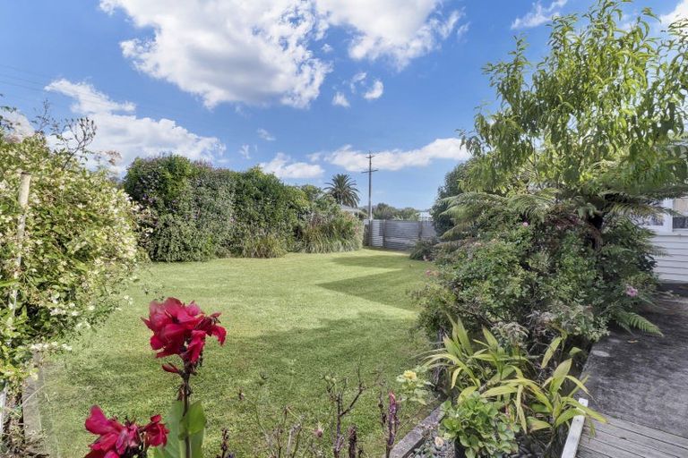 Photo of property in 108 De Lautour Road, Inner Kaiti, Gisborne, 4010