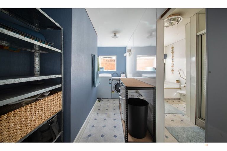 Photo of property in 70-70a High Street, Kensington, Timaru, 7910