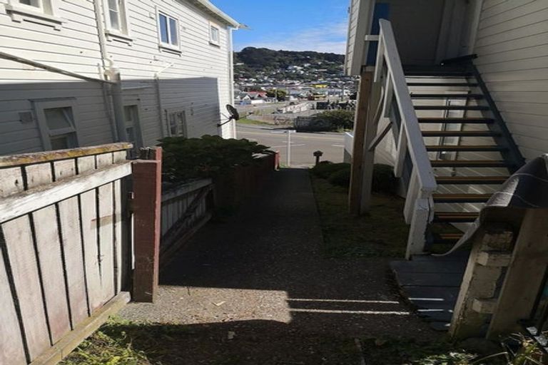 Photo of property in 1a Lonsdale Crescent, Rongotai, Wellington, 6022