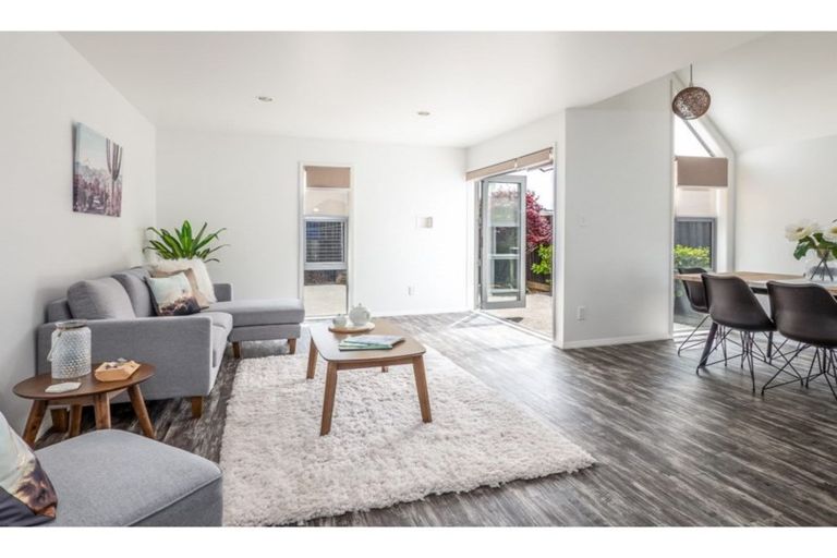 Photo of property in 130 Sherborne Street, St Albans, Christchurch, 8014