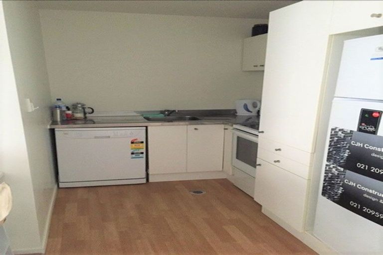 Photo of property in 15/8 Clayton Street, Newmarket, Auckland, 1023