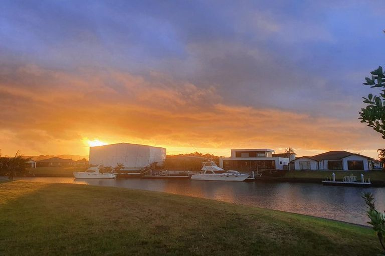 Photo of property in 4 Cordyline Way, One Tree Point, 0118