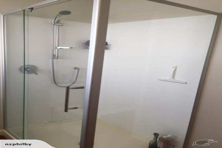 Photo of property in 1/1 Sylvan Park Avenue, Milford, Auckland, 0620