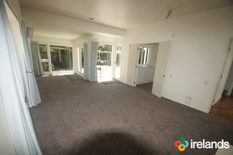 Photo of property in 9 Woodford Terrace, Ilam, Christchurch, 8053