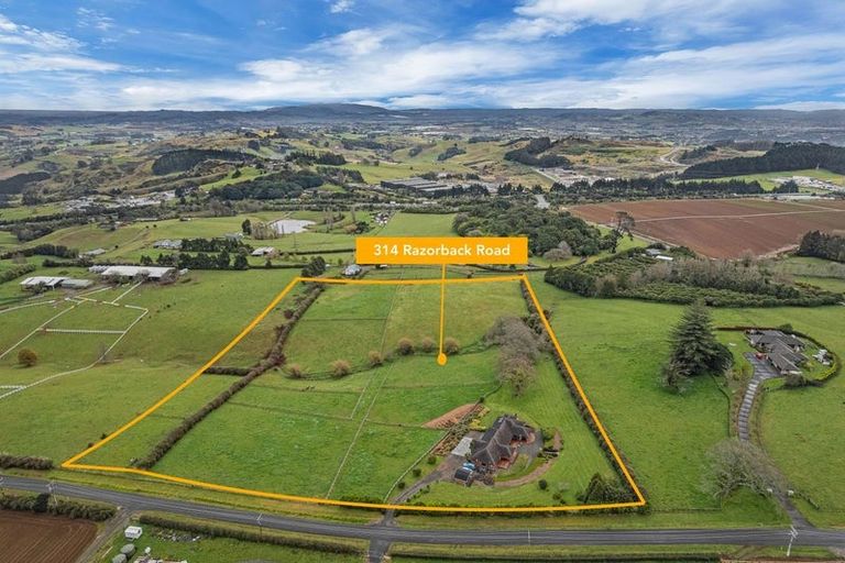 Photo of property in 314 Razorback Road, Pokeno, 2472