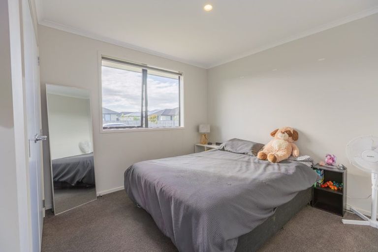 Photo of property in 1 Fontana Street, Papamoa, 3118