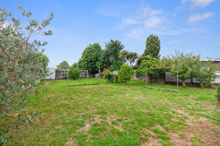 Photo of property in 12 Donovan Street, Te Puke, 3119