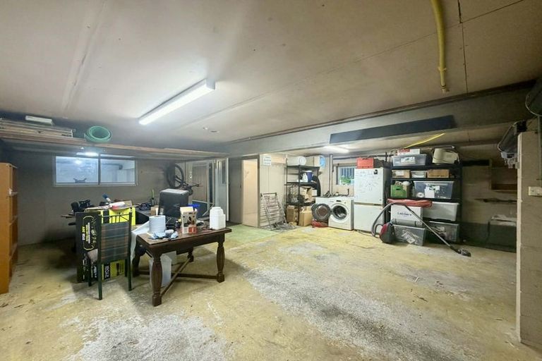 Photo of property in 6 Newlyn Place, Welbourn, New Plymouth, 4312