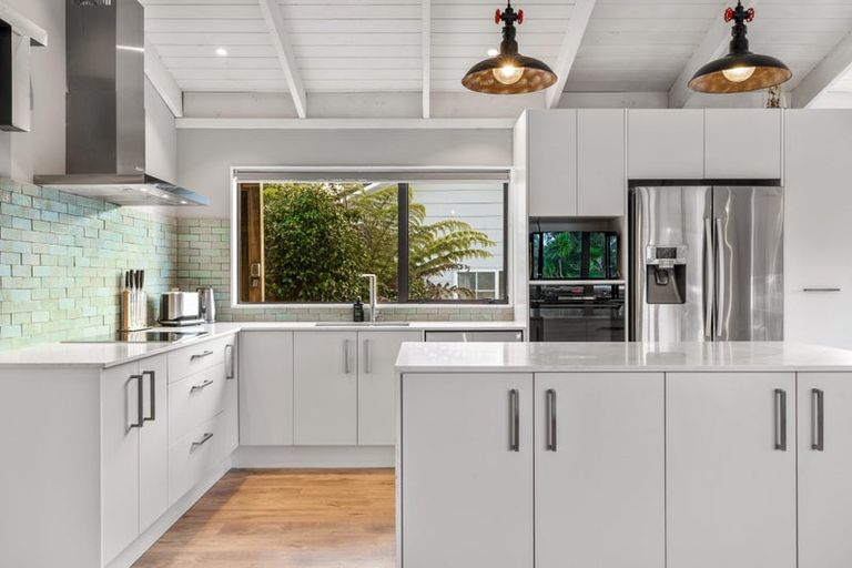 Photo of property in 21 Snapper Road, Stillwater, Silverdale, 0993