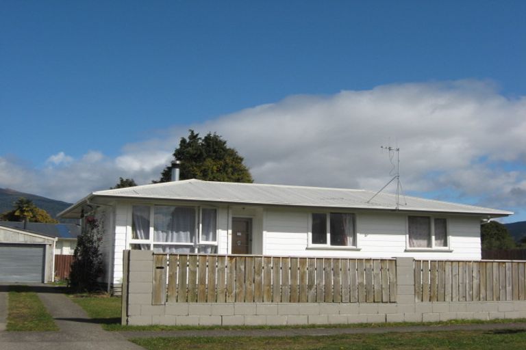 Photo of property in 13 Hirangi Road, Turangi, 3334