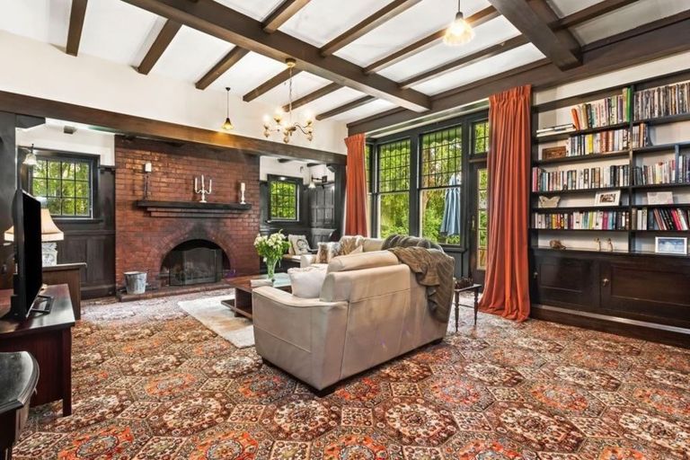 Photo of property in 27 Banks Avenue, Dallington, Christchurch, 8061