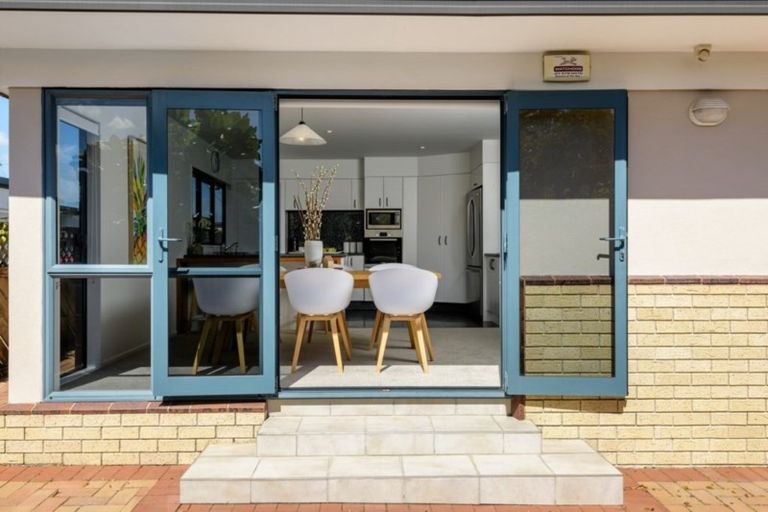 Photo of property in 102a Ranch Road, Mount Maunganui, 3116