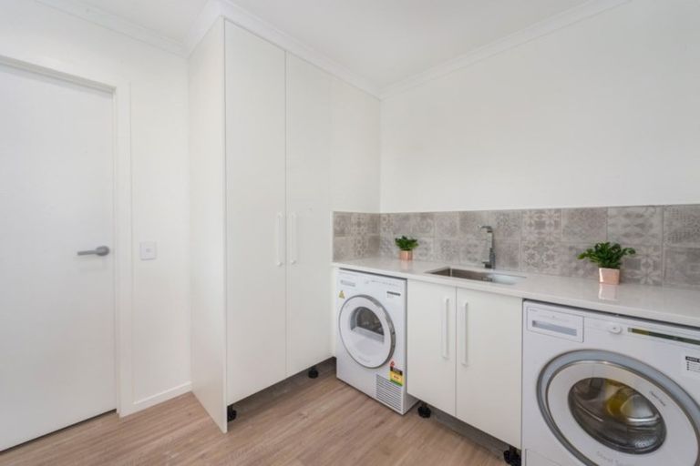 Photo of property in 26a Mount View Road, Melville, Hamilton, 3206