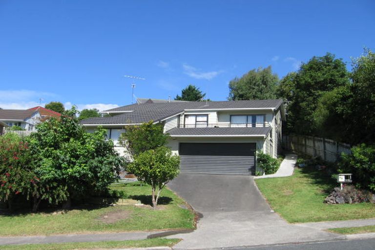 Photo of property in 69 Langana Avenue, Browns Bay, Auckland, 0630