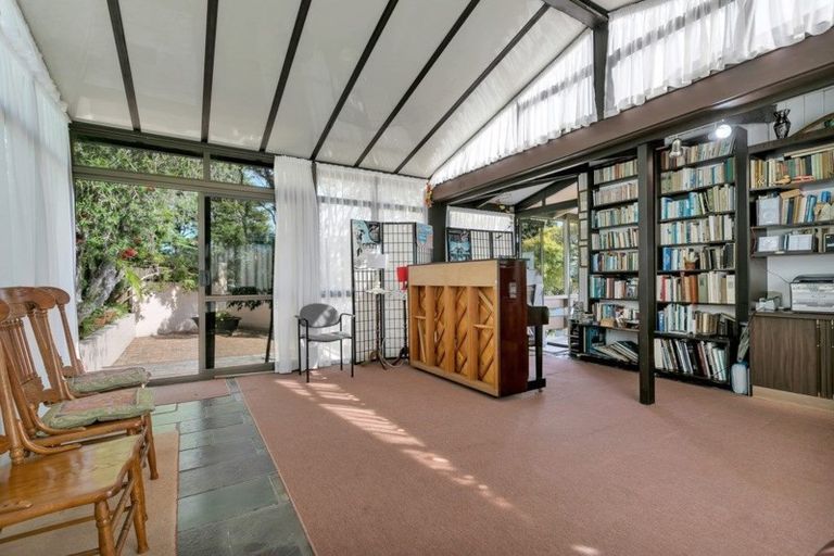 Photo of property in 7 Galaxy Drive, Mairangi Bay, Auckland, 0630