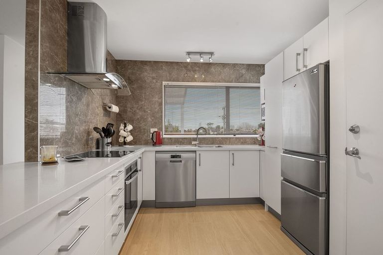 Photo of property in 1/49 Nile Road, Milford, Auckland, 0620