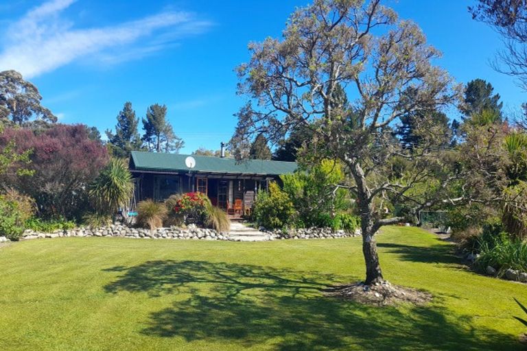 Photo of property in 2313 Takaka-collingwood Highway, Collingwood, 7073