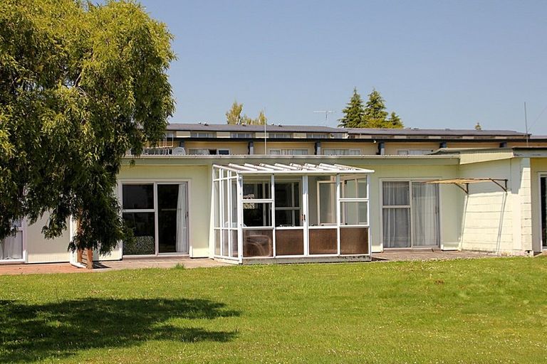 Photo of property in 15 Burnby Place, Te Anau, 9679