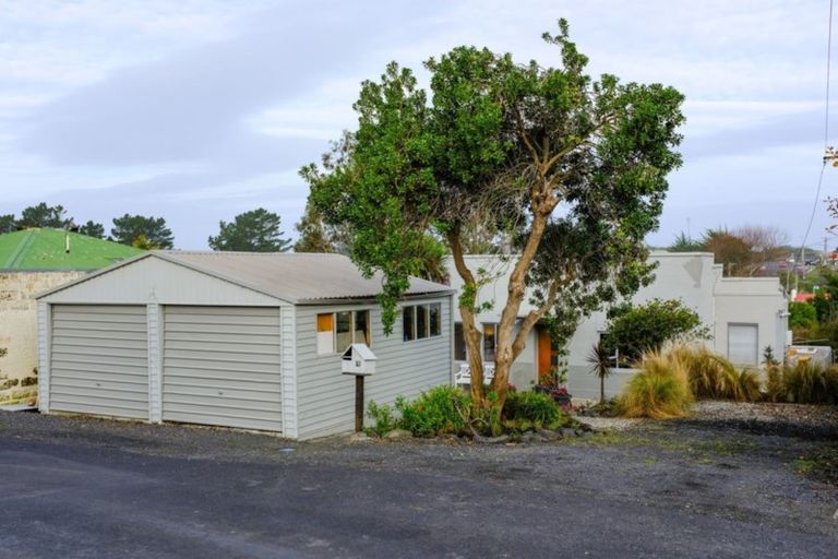 Photo of property in 10 Mcintosh Road, Brighton, Dunedin, 9035