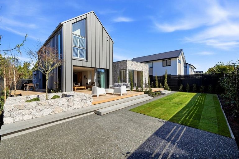 Photo of property in 183a Weston Road, St Albans, Christchurch, 8052