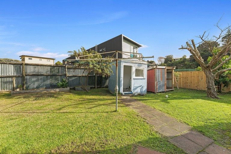 Photo of property in 8a Robertson Road, Paekakariki, 5034